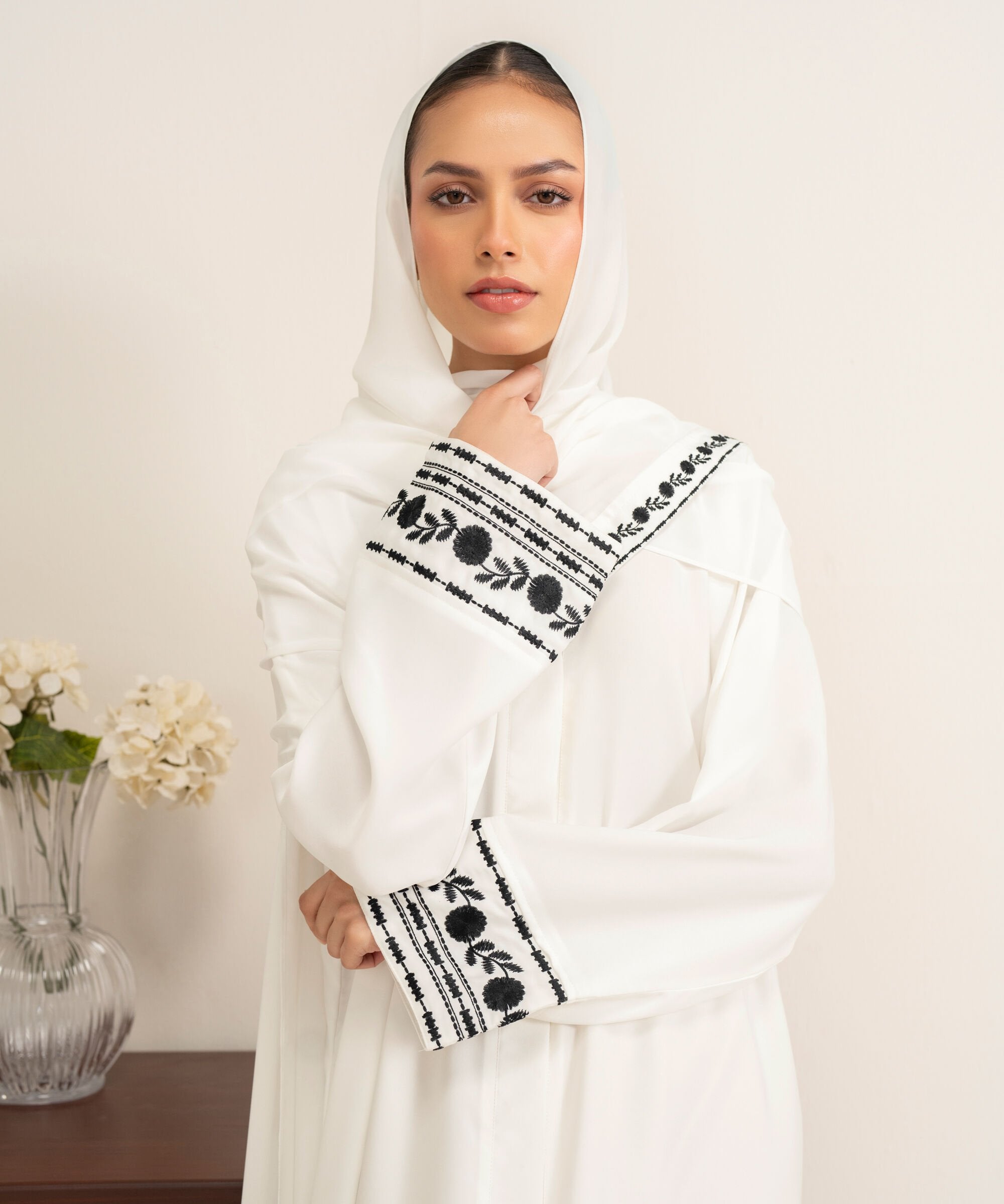 Embroidered Abaya Set
