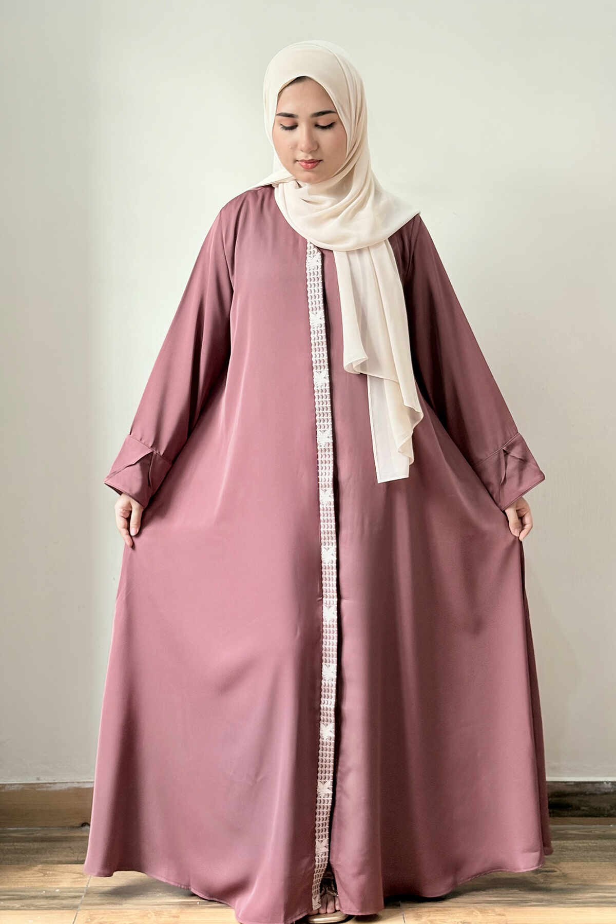 Turkish Rose Embroidered Abaya